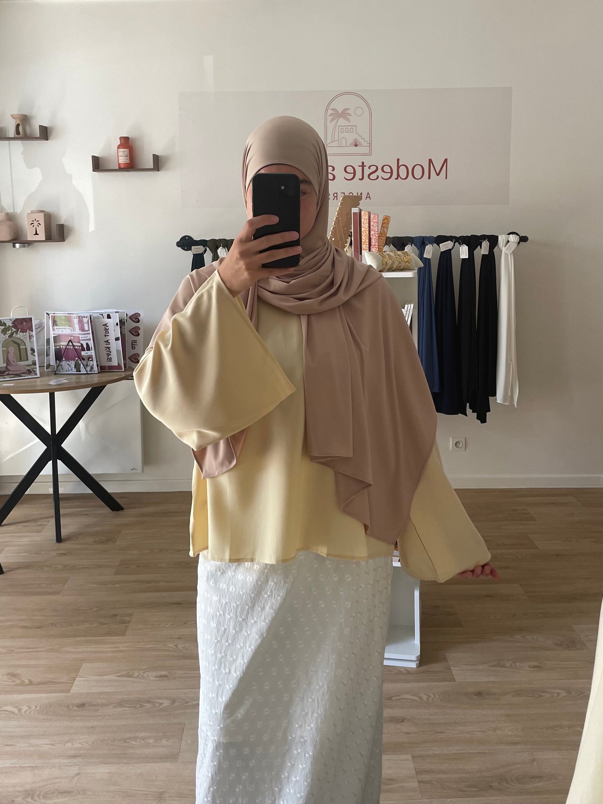 Top Amina Modeste avenue
